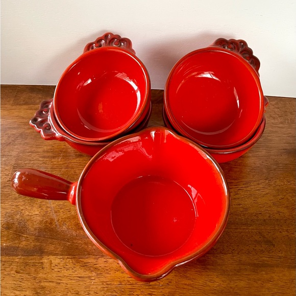 Metlox Poppytrail Red Rooster Vernon Set 4 Open Soup Server/Bowls and Gravy Boat - Picture 2 of 10